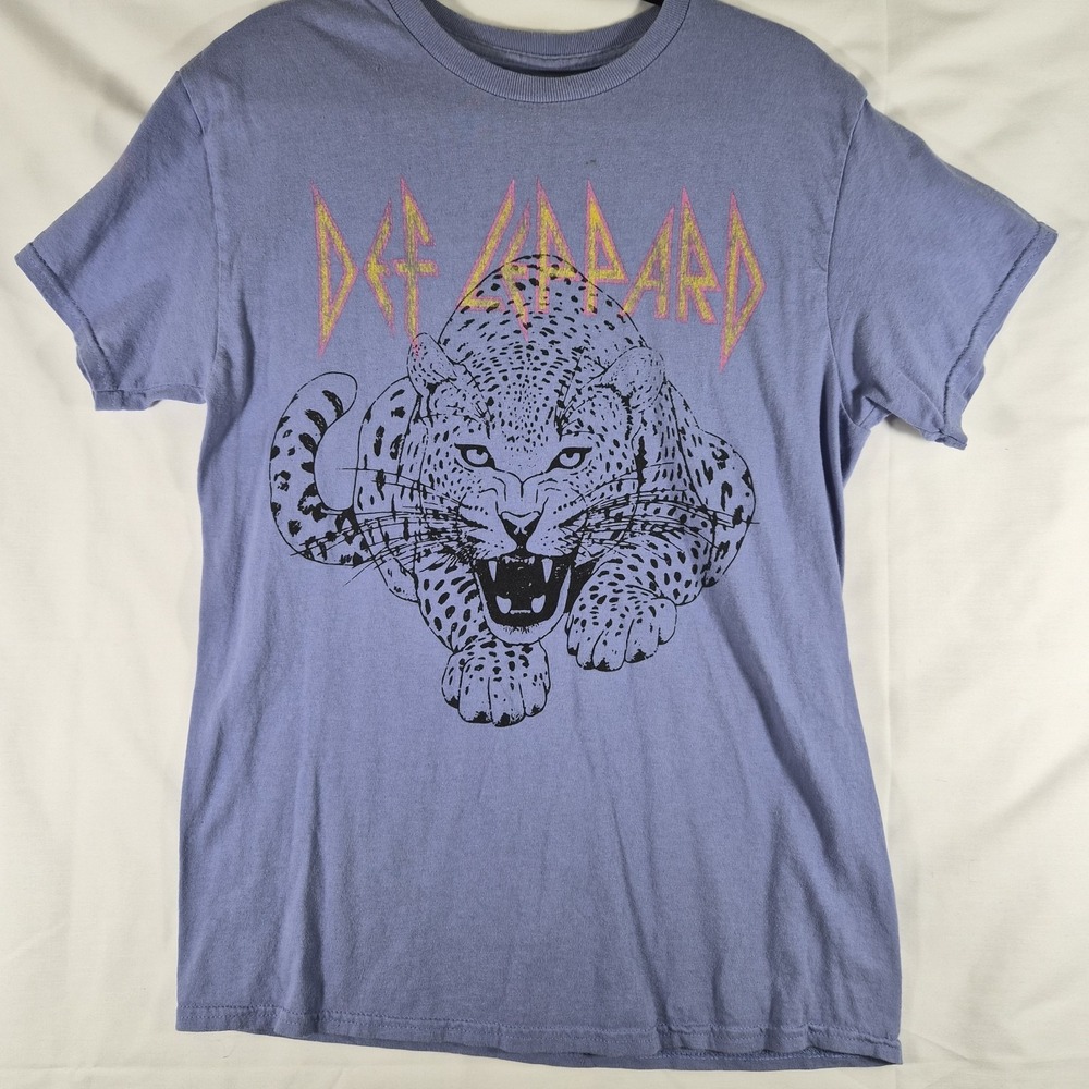 Def Leppard‎ Band T Shirt Mens Medium Leopard Graphic Rock Tee Bravado Licensed